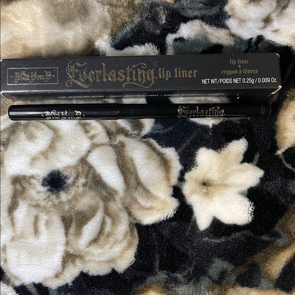Kat Von D Skully Lip Liner - Picture 4 of 4